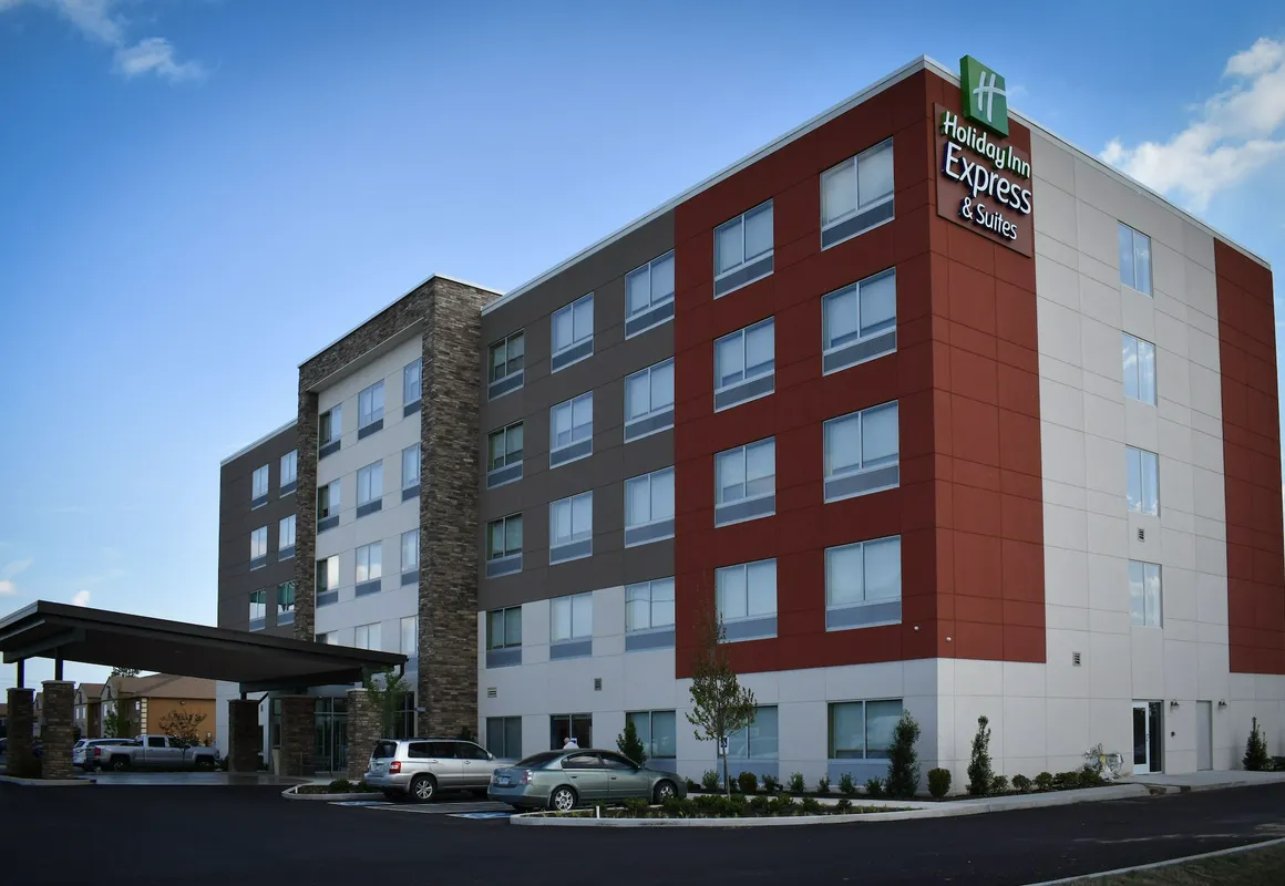 Holiday Inn Express and Suites West Memphis by IHG hotel hero