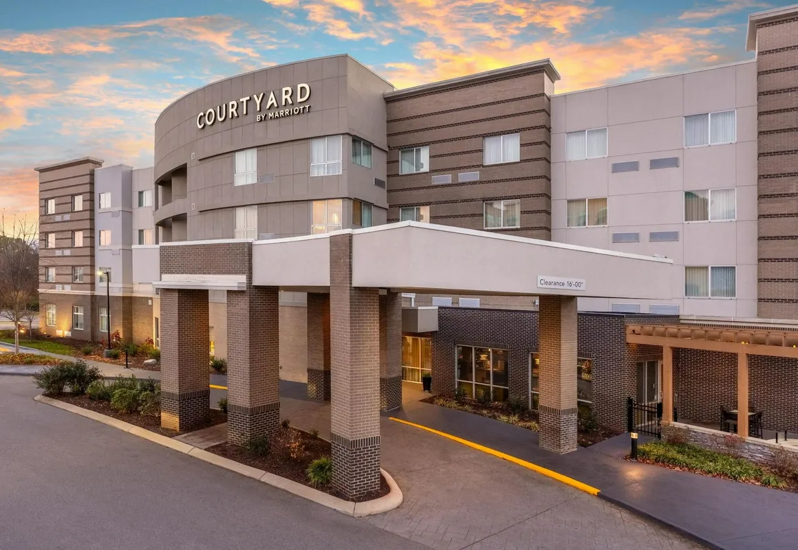 Courtyard Nashville SE/Murfreesboro hotel hero