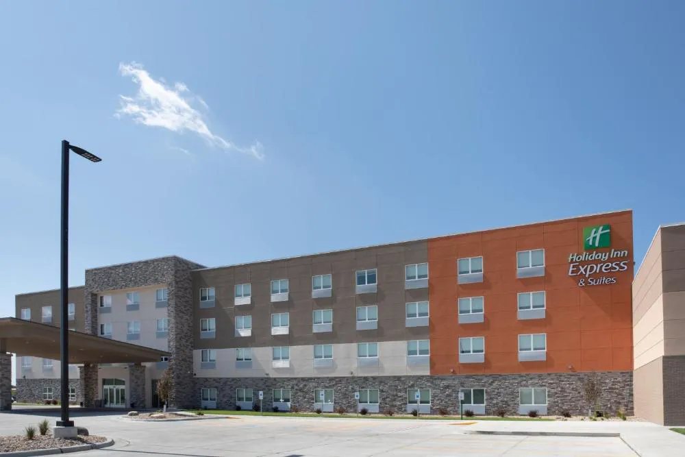 Holiday Inn Express & Suites Sioux City North-Event Center by IHG hotel hero