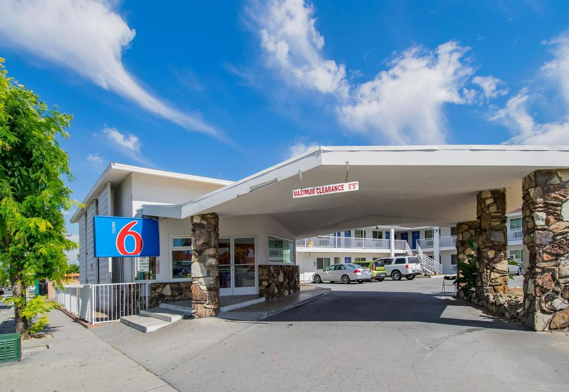 Motel 6 San Bernardino, CA - Downtown hotel hero