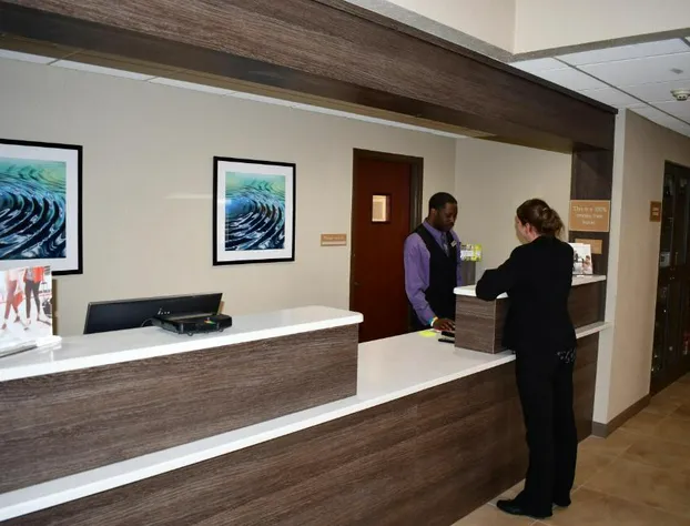 Candlewood Suites Grand Rapids Airport by IHG hotel detail image 1