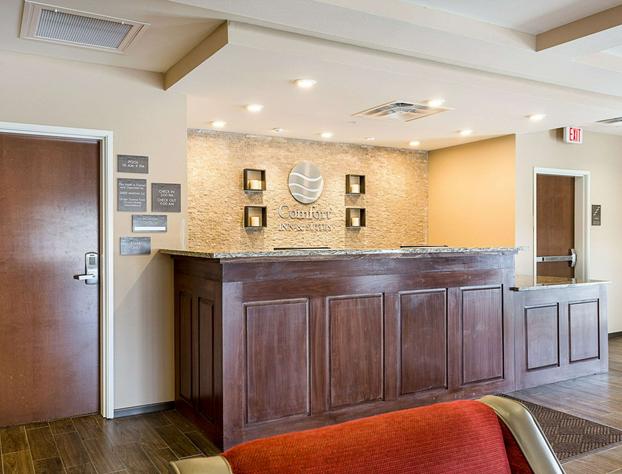 Comfort Inn & Suites hotel detail image 4