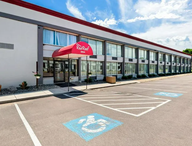 Red Roof Inn Cortland hotel detail image 2