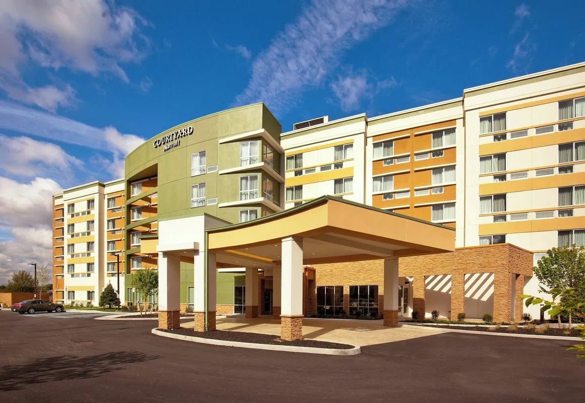 Courtyard by Marriott Yonkers Westchester County hotel hero