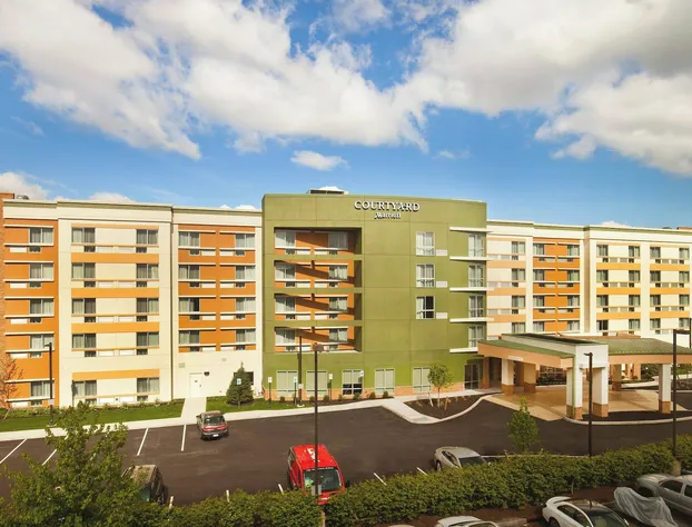 Courtyard by Marriott Yonkers Westchester County hotel detail image 1