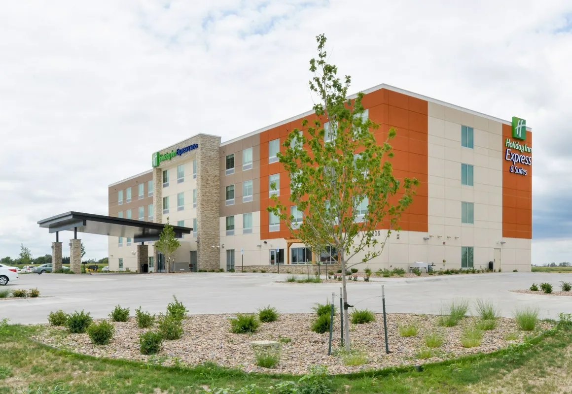 Holiday Inn Express & Suites Ogallala by IHG hotel hero