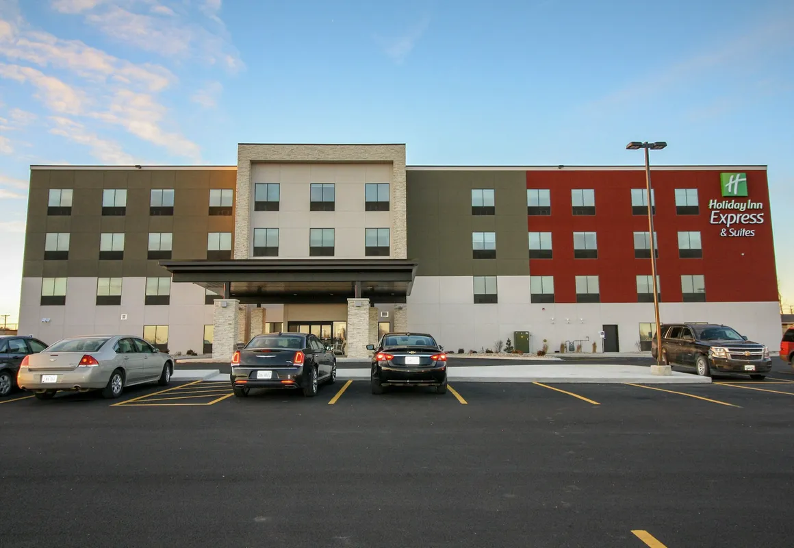 Holiday Inn Express & Suites Kirksville - University Area by IHG hotel hero