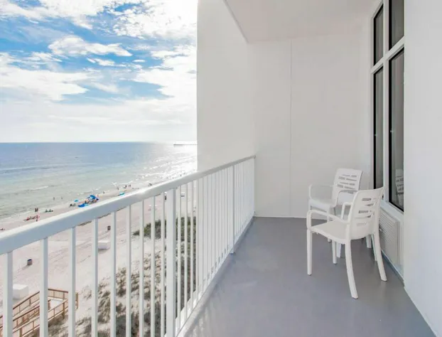 Hampton Inn & Suites Panama City Beach-Beachfront hotel detail image 2