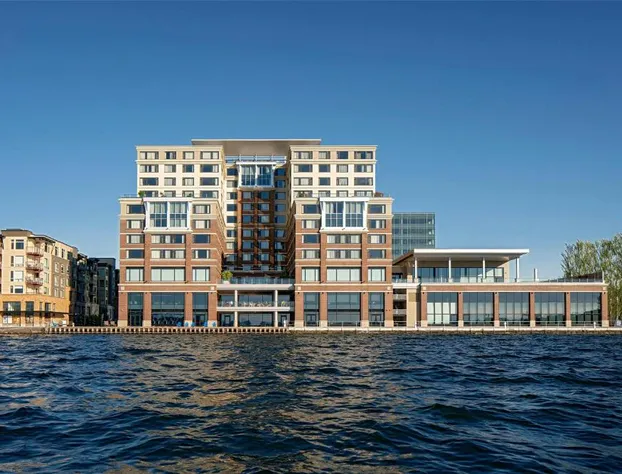 Hyatt Regency Lake Washington at Seattle’s Southport hotel detail image 1