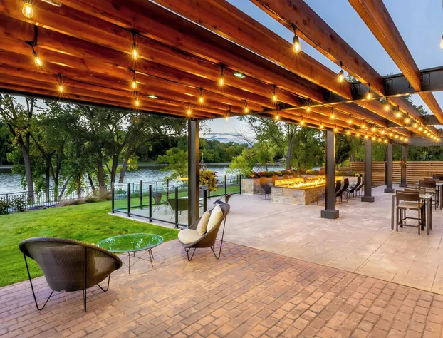 Courtyard by Marriott Appleton Riverfront hotel detail image 1