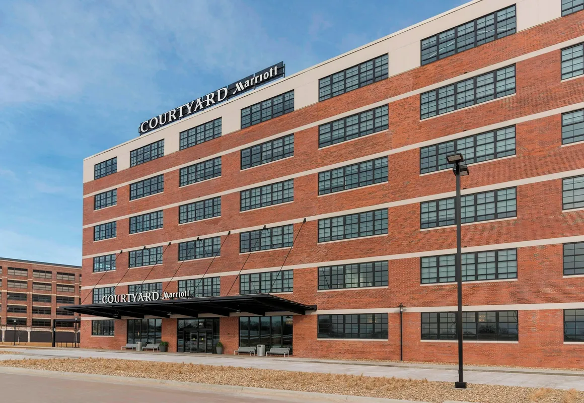 Courtyard by Marriott Waterloo Cedar Falls hotel hero