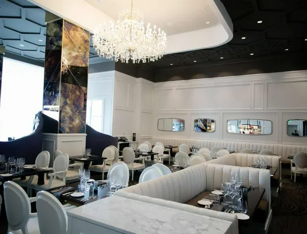 Hilton Norfolk The Main hotel detail image 4