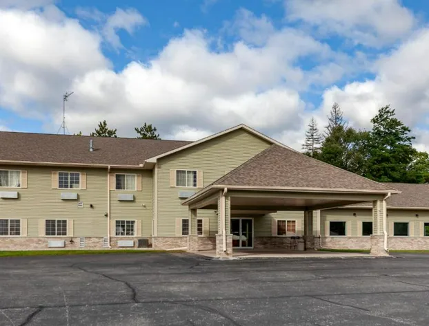 Quality Inn Redgranite hotel detail image 1