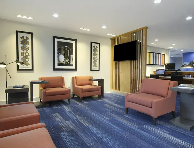 Holiday Inn Express & Suites Lake Charles South Casino Area by IHG hotel detail image 4