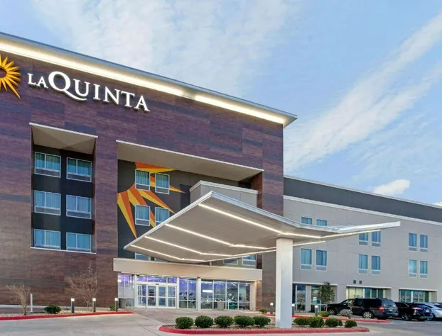 La Quinta Inn & Suites by Wyndham Lubbock South hotel detail image 3