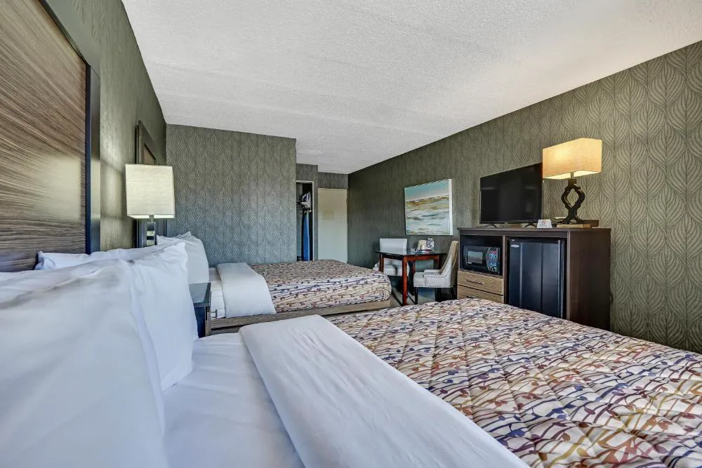 Blue Creek Inn hotel hero