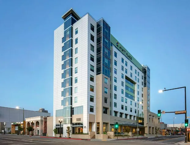 Hyatt Place Glendale / Los Angeles hotel detail image 1