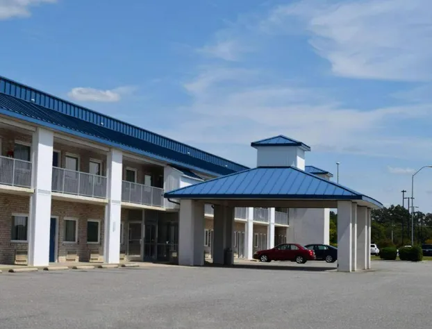 Americas Best Value Inn Kinston hotel detail image 1