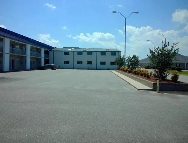 Americas Best Value Inn Kinston hotel detail image 4