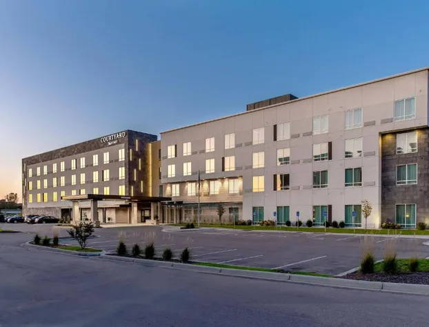 Courtyard by Marriott St Paul Woodbury hotel detail image 1