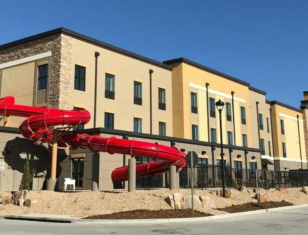 Comfort Suites Loveland hotel detail image 2