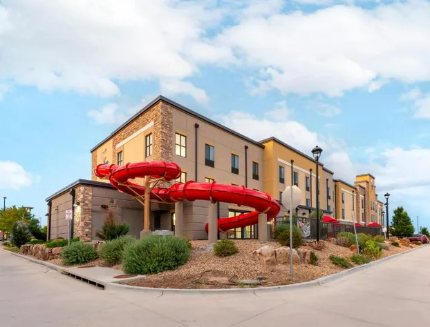 Comfort Suites Loveland hotel detail image 3