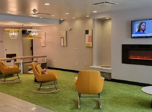 Spark by Hilton Erie hotel detail image 2