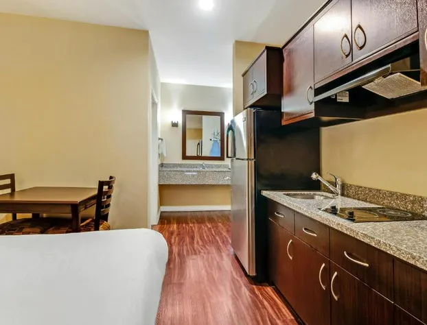 Americas Best Value Inn Houston at FM 529 hotel detail image 3