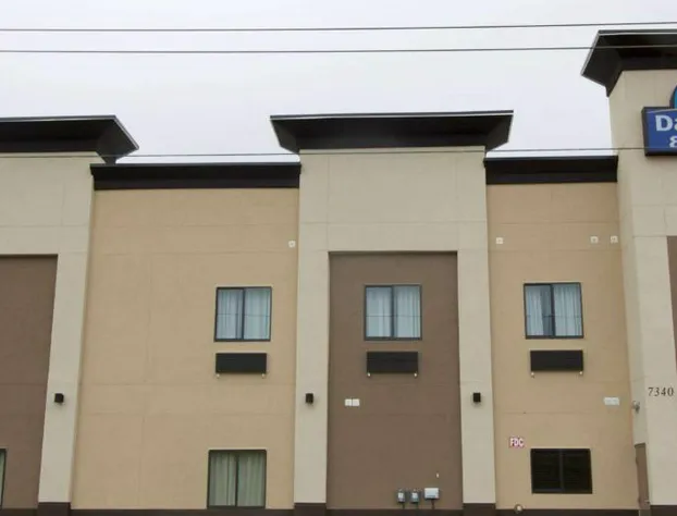 Days Inn & Suites by Wyndham Port Arthur hotel detail image 2