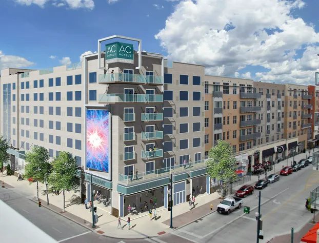 AC Hotel by Marriott Cincinnati at The Banks hotel detail image 1