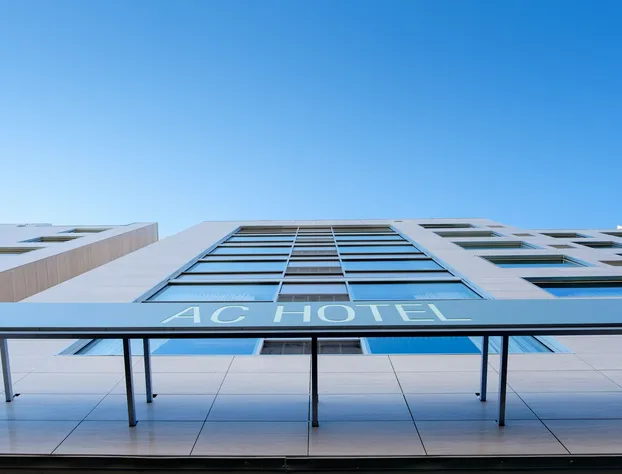 AC Hotel by Marriott Cincinnati at The Banks hotel detail image 2