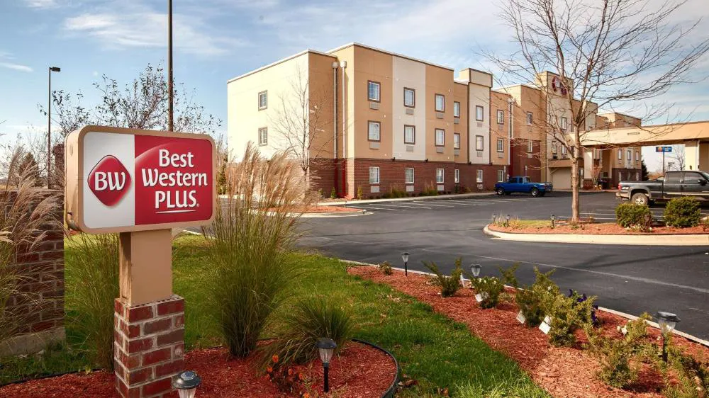 Best Western Plus Crawfordsville Hotel hotel hero