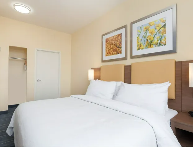 Days Inn by Wyndham Brooklyn Crown Heights hotel detail image 4