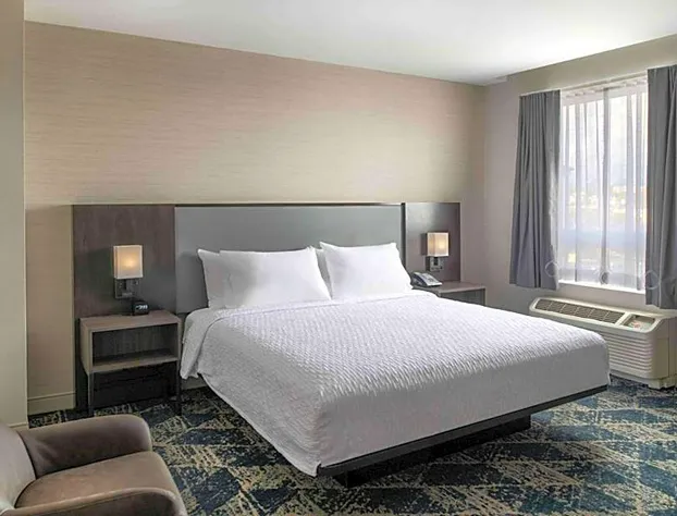 Homewood Suites by Hilton Boston Logan Airport Chelsea hotel detail image 4