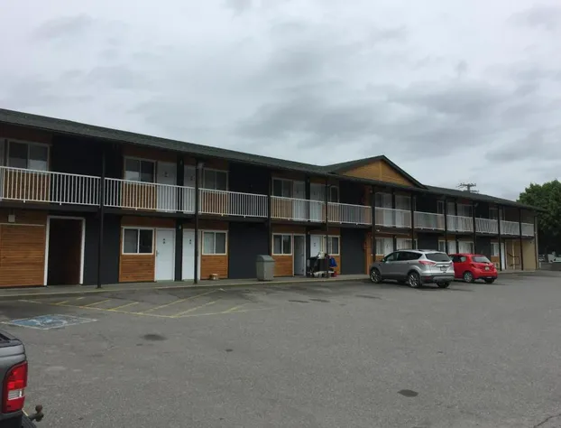 Bear Country Inn hotel detail image 3