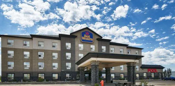 Best Western Wainwright Inn & Suites hotel hero