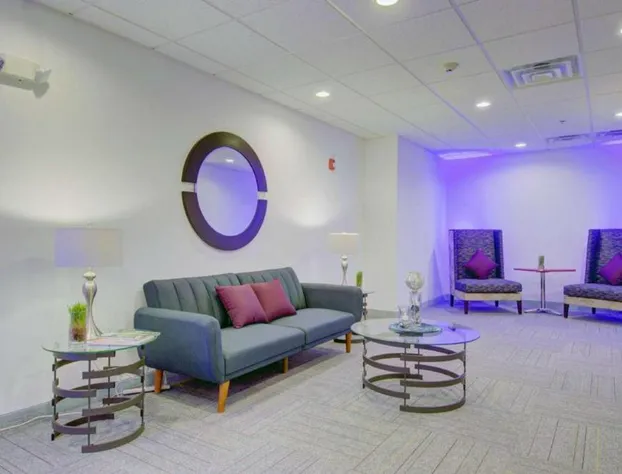 Hampton Inn & Suites Boston/Stoughton hotel detail image 3