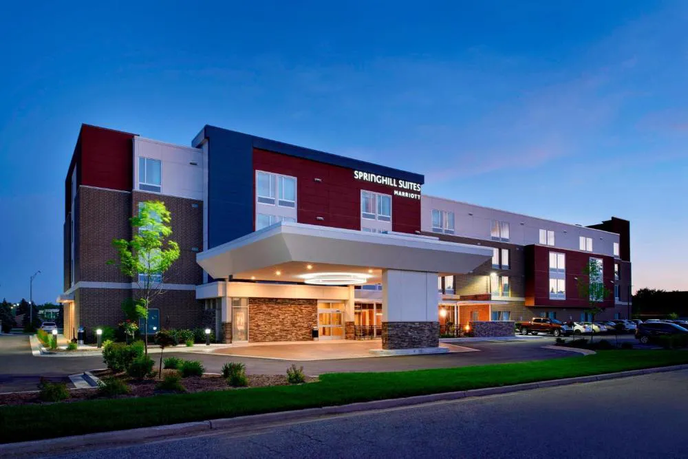 Springhill Suites Grand Rapids West hotel hero