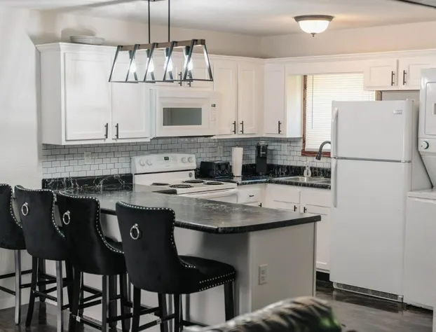 Anchor Inn & Suites hotel detail image 2