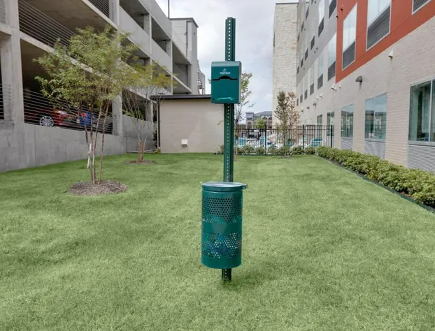 Holiday Inn Express & Suites Dallas NW - Farmers Branch by IHG hotel detail image 3