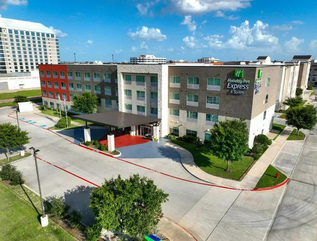 Holiday Inn Express & Suites Dallas NW - Farmers Branch by IHG hotel detail image 3