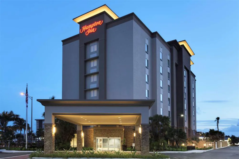Hampton Inn Fort Lauderdale Pompano Beach hotel hero