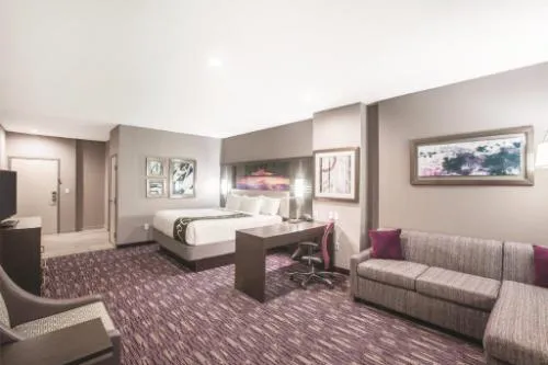 La Quinta Inn & Suites by Wyndham Kingsville hotel detail image 1