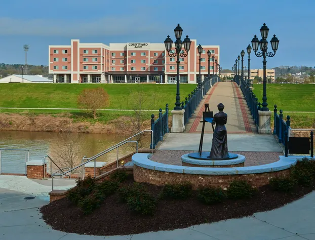 Courtyard by Marriott Rome hotel detail image 4