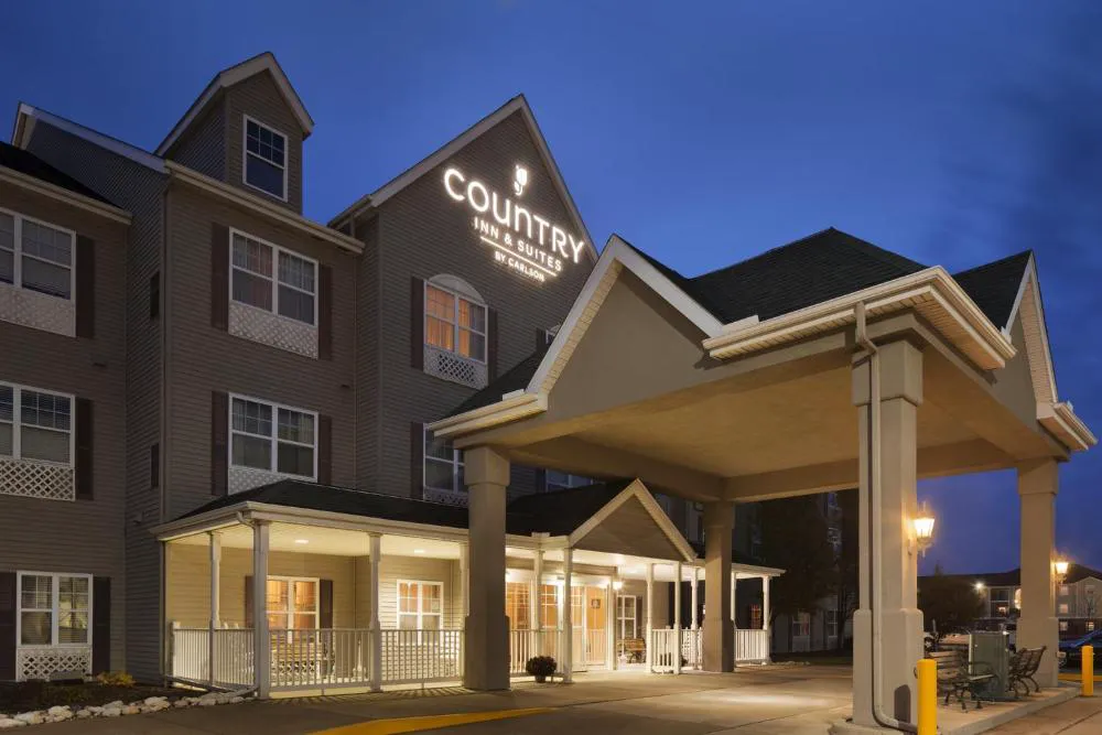 Country Inn & Suites by Radisson, Champaign North, IL hotel hero