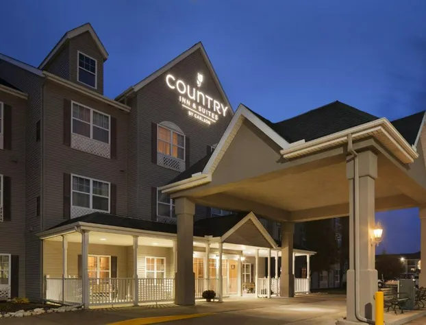 Country Inn & Suites by Radisson, Champaign North, IL hotel detail image 1