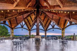 Aiden by Best Western Warm Springs Hotel and Event Center hotel detail image 4