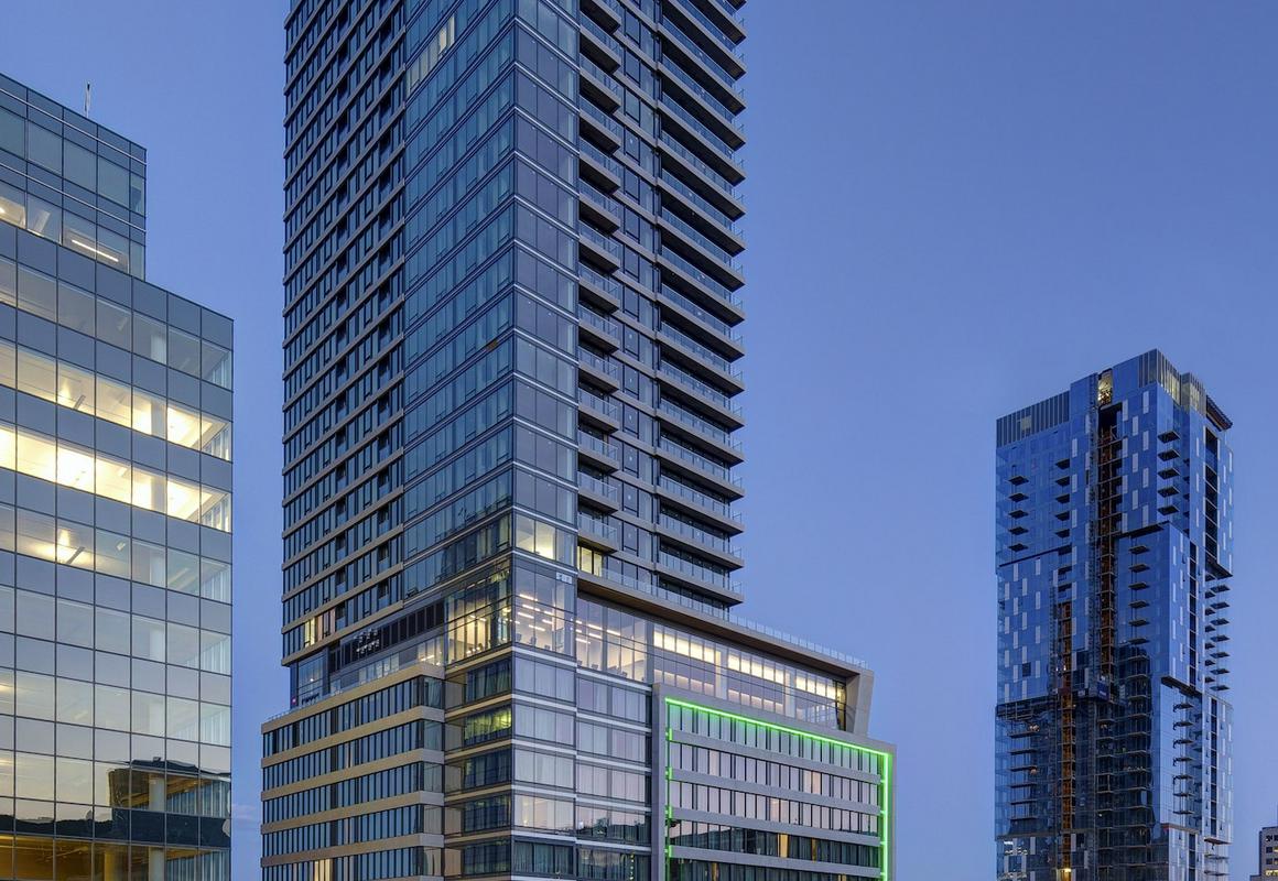 Holiday Inn Hotel & Suites Montreal Centre-ville Ouest by IHG hotel hero