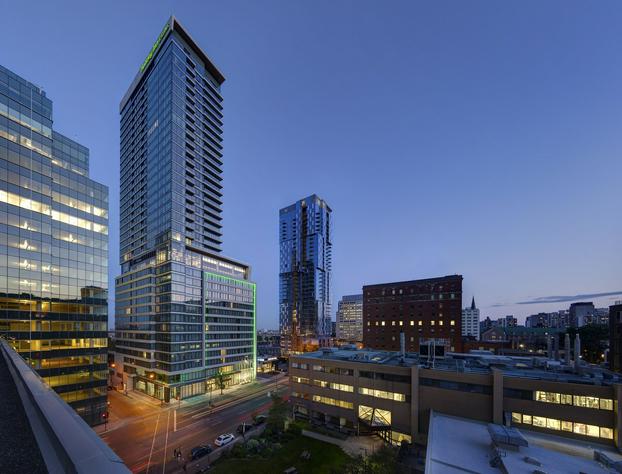Holiday Inn Hotel & Suites Montreal Centre-ville Ouest by IHG hotel detail image 1