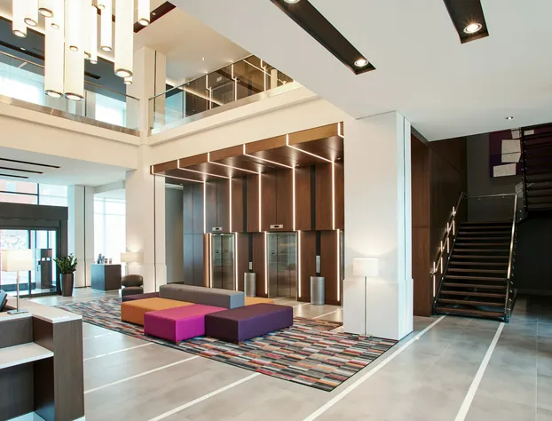 Holiday Inn Hotel & Suites Montreal Centre-ville Ouest by IHG hotel detail image 2